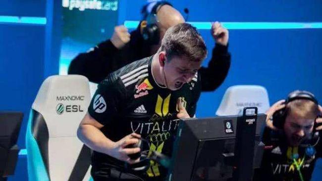 在国际足球 在国际足球